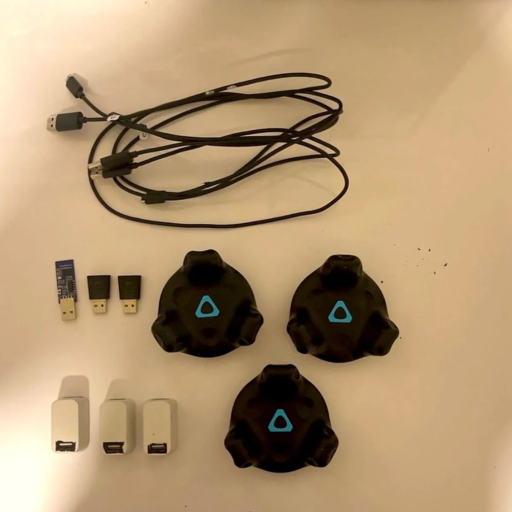 vive trackers 3x